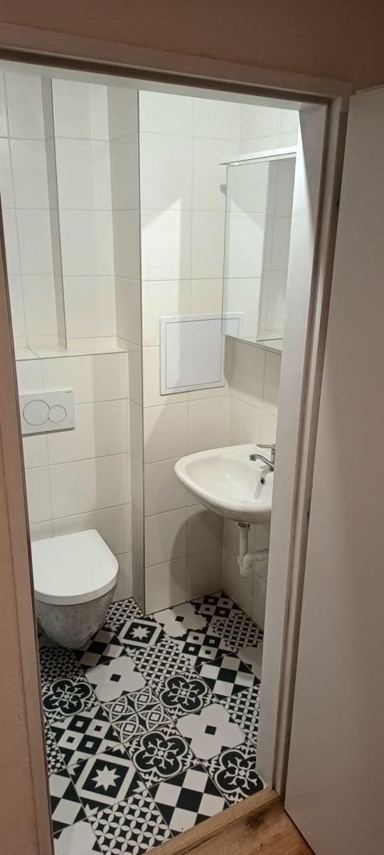 Prenájom bytu 2-izbový 48 m², Kozácká, Praha, Praha Prenájom bytu 2-izbový 48 m², Kozácká, Praha, Praha