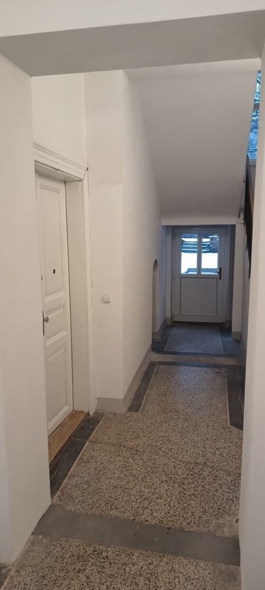 Prenájom bytu 2-izbový 48 m², Kozácká, Praha, Praha Prenájom bytu 2-izbový 48 m², Kozácká, Praha, Praha