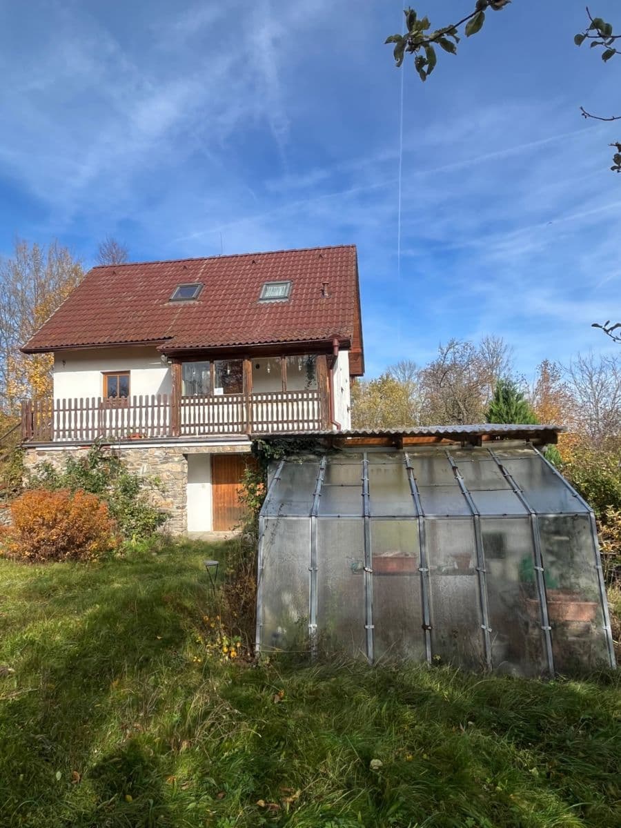 Predaj domu 104 m², pozemek 4.412 m², Strážov, Plzeňský kraj Predaj domu 104 m², pozemek 4.412 m², Strážov, Plzeňský kraj