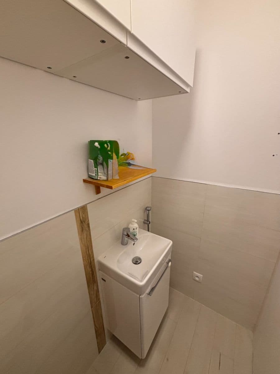 Predaj bytu 3-izbový 137 m², Ostriežová, Záhorská Bystrica, Bratislavský kraj Predaj bytu 3-izbový 137 m², Ostriežová, Záhorská Bystrica, Bratislavský kraj