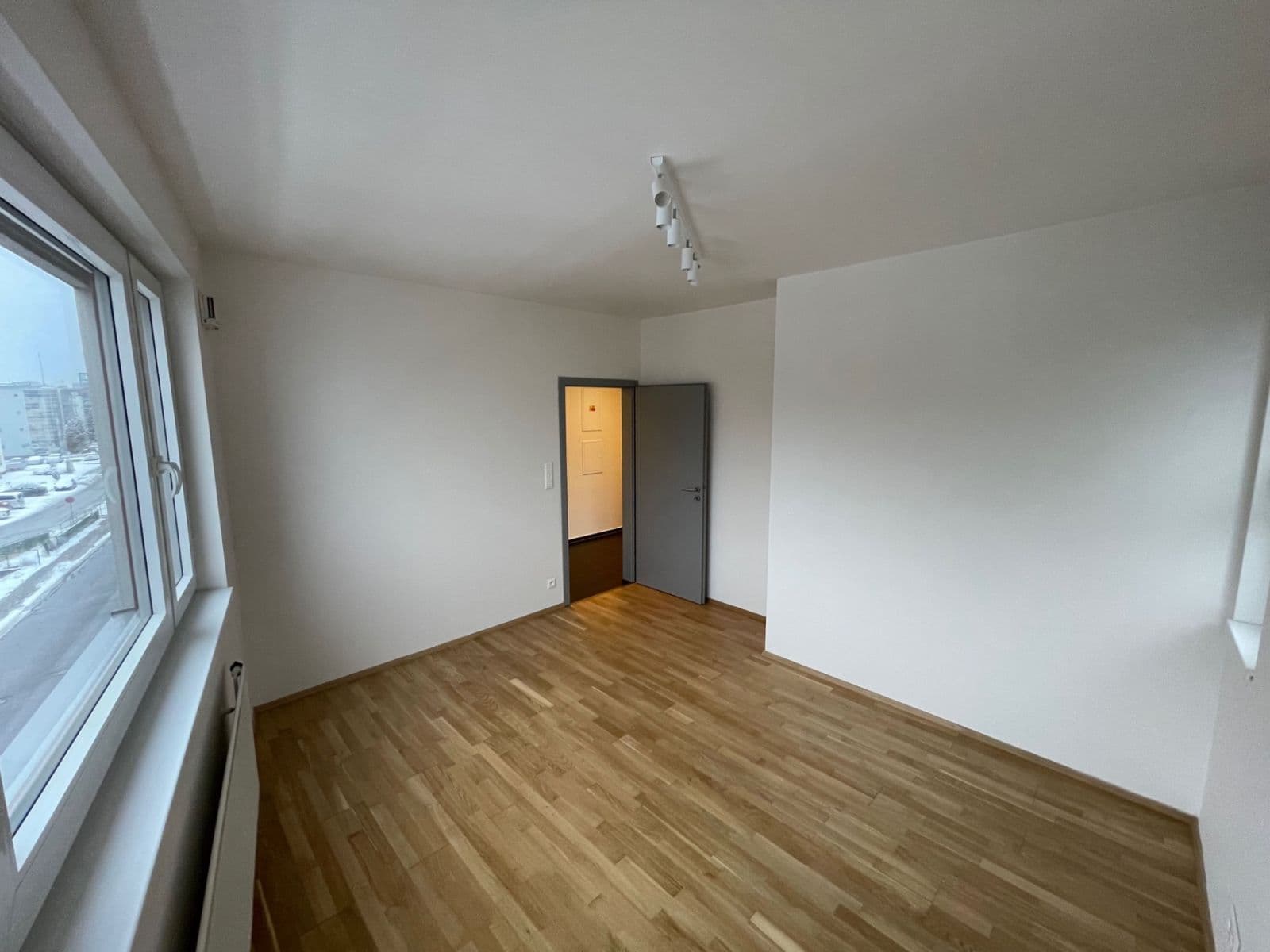 Prenájom bytu 3-izbový 91 m², Pod Stolovou horou, Praha, Praha Prenájom bytu 3-izbový 91 m², Pod Stolovou horou, Praha, Praha