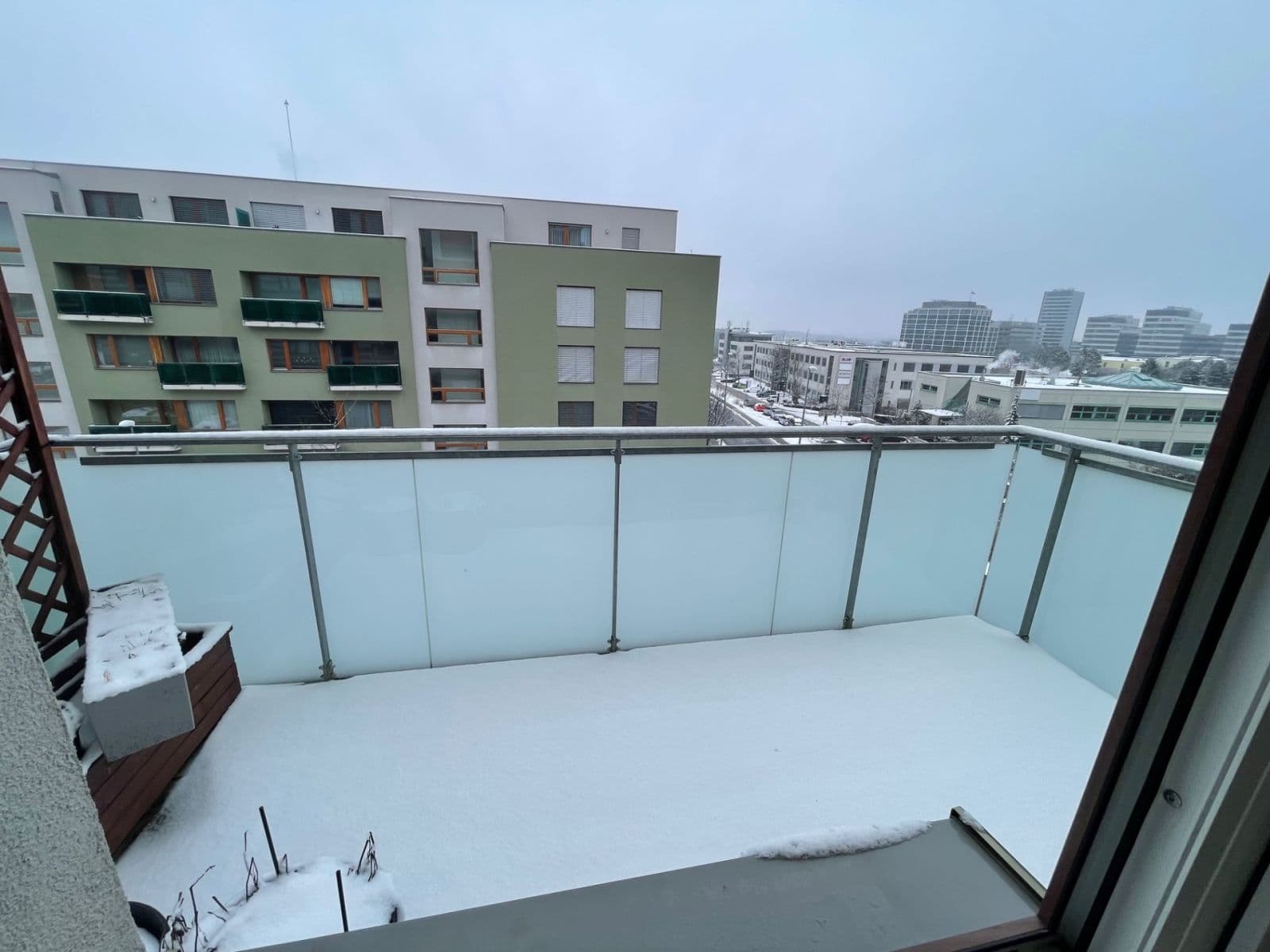 Prenájom bytu 3-izbový 91 m², Pod Stolovou horou, Praha, Praha Prenájom bytu 3-izbový 91 m², Pod Stolovou horou, Praha, Praha