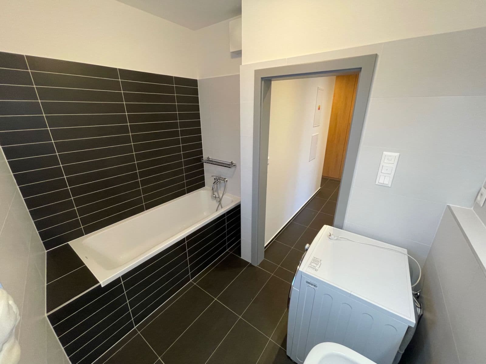 Prenájom bytu 3-izbový 91 m², Pod Stolovou horou, Praha, Praha Prenájom bytu 3-izbový 91 m², Pod Stolovou horou, Praha, Praha