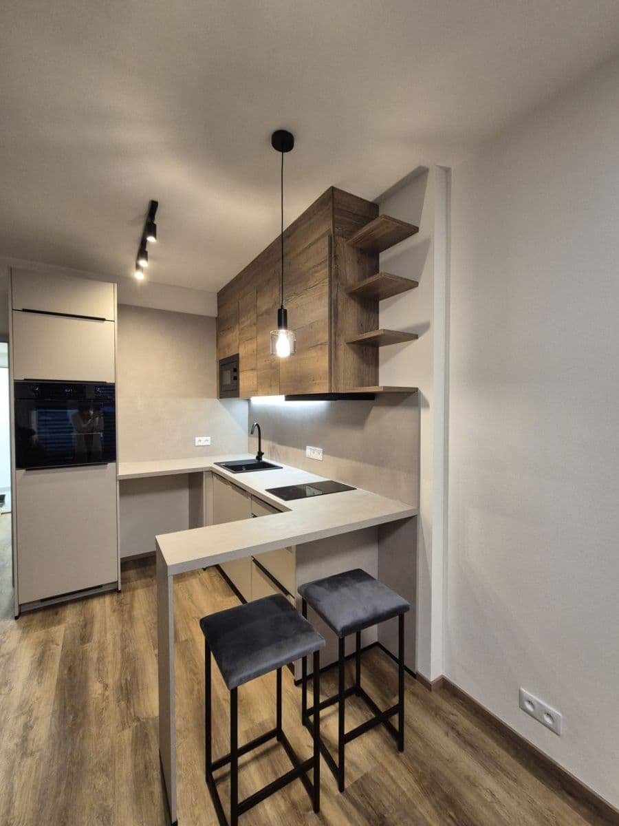 Prenájom bytu 1-izbový 28 m², Brno, Jihomoravský kraj Prenájom bytu 1-izbový 28 m², Brno, Jihomoravský kraj