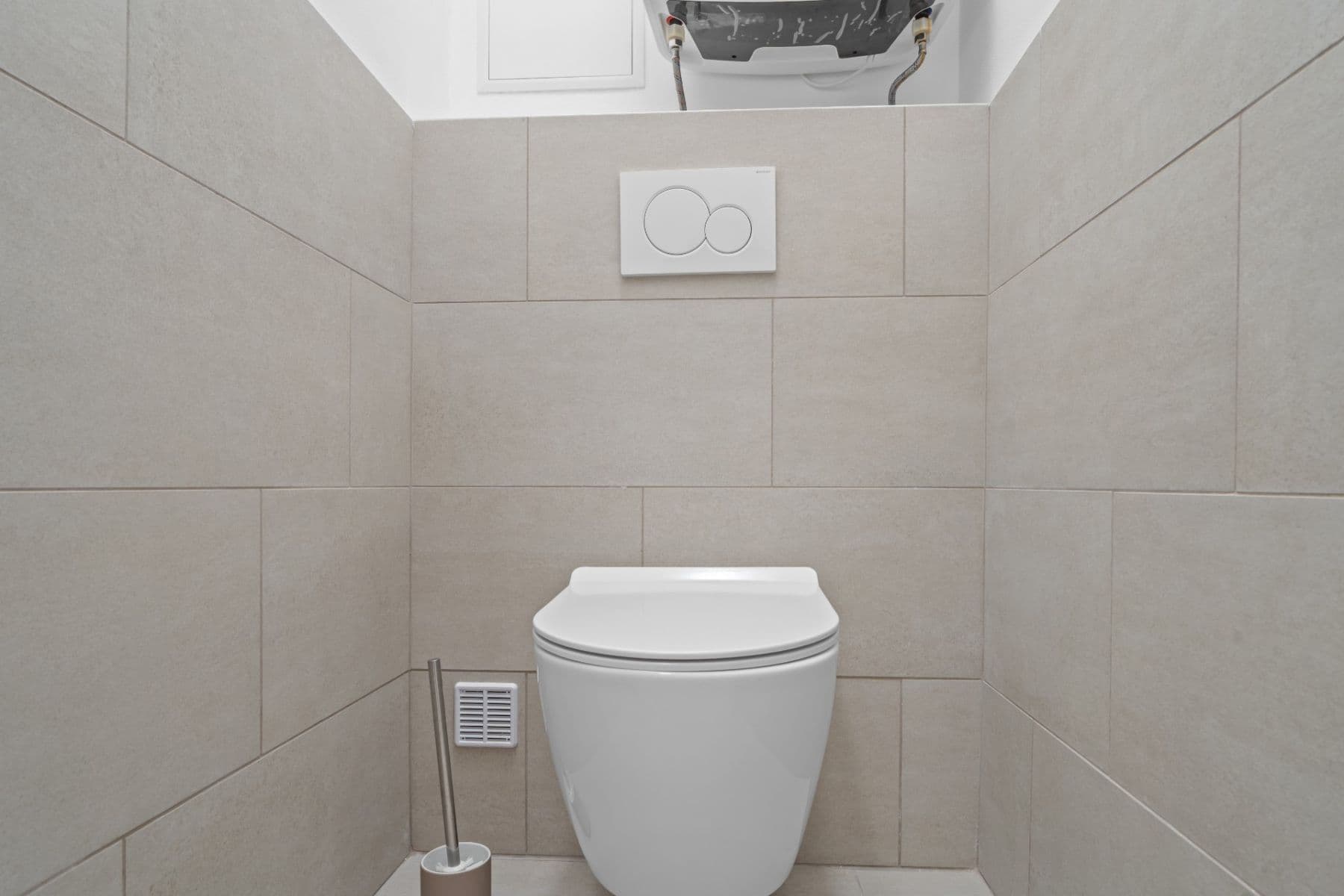 Prenájom bytu 3-izbový 52 m², Národní, Trutnov, Královéhradecký kraj Prenájom bytu 3-izbový 52 m², Národní, Trutnov, Královéhradecký kraj