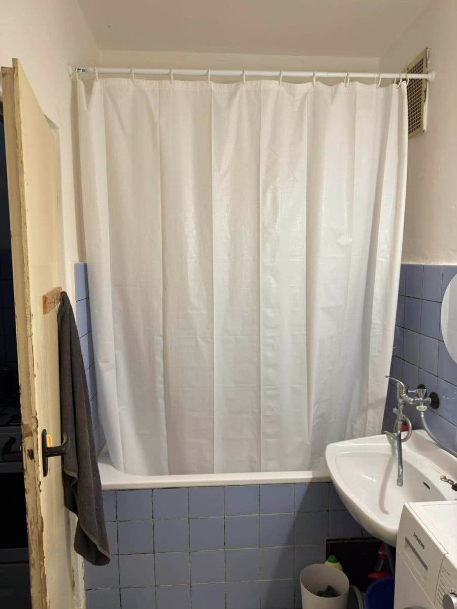 Prenájom bytu 3-izbový 70 m², Loosova, Brno, Jihomoravský kraj Prenájom bytu 3-izbový 70 m², Loosova, Brno, Jihomoravský kraj