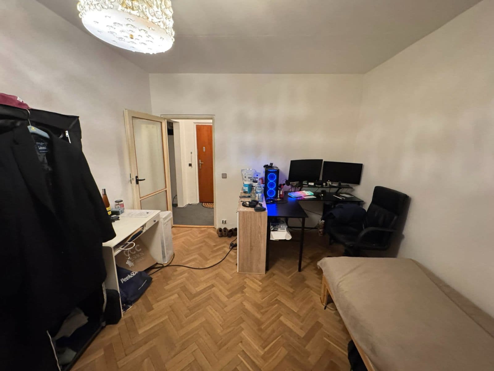 Prenájom bytu 3-izbový 70 m², Loosova, Brno, Jihomoravský kraj Prenájom bytu 3-izbový 70 m², Loosova, Brno, Jihomoravský kraj