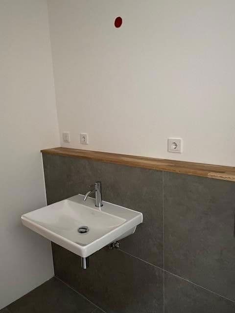 Prenájom bytu 3-izbový 110 m², Hamburg, Hamburg Prenájom bytu 3-izbový 110 m², Hamburg, Hamburg