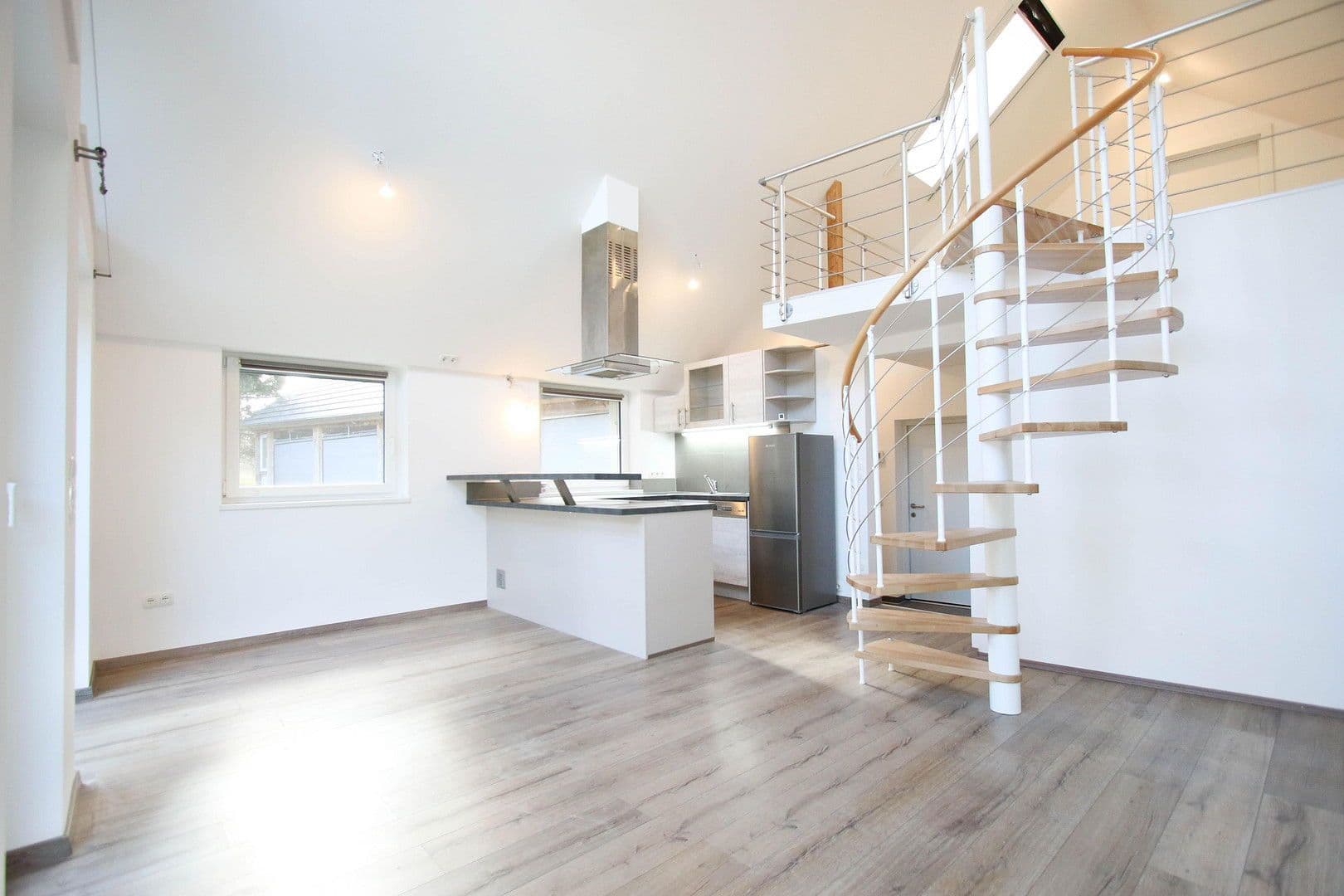 Prenájom bytu 3-izbový 88 m², St.Pölten, Dolné Rakúsko Prenájom bytu 3-izbový 88 m², St.Pölten, Dolné Rakúsko