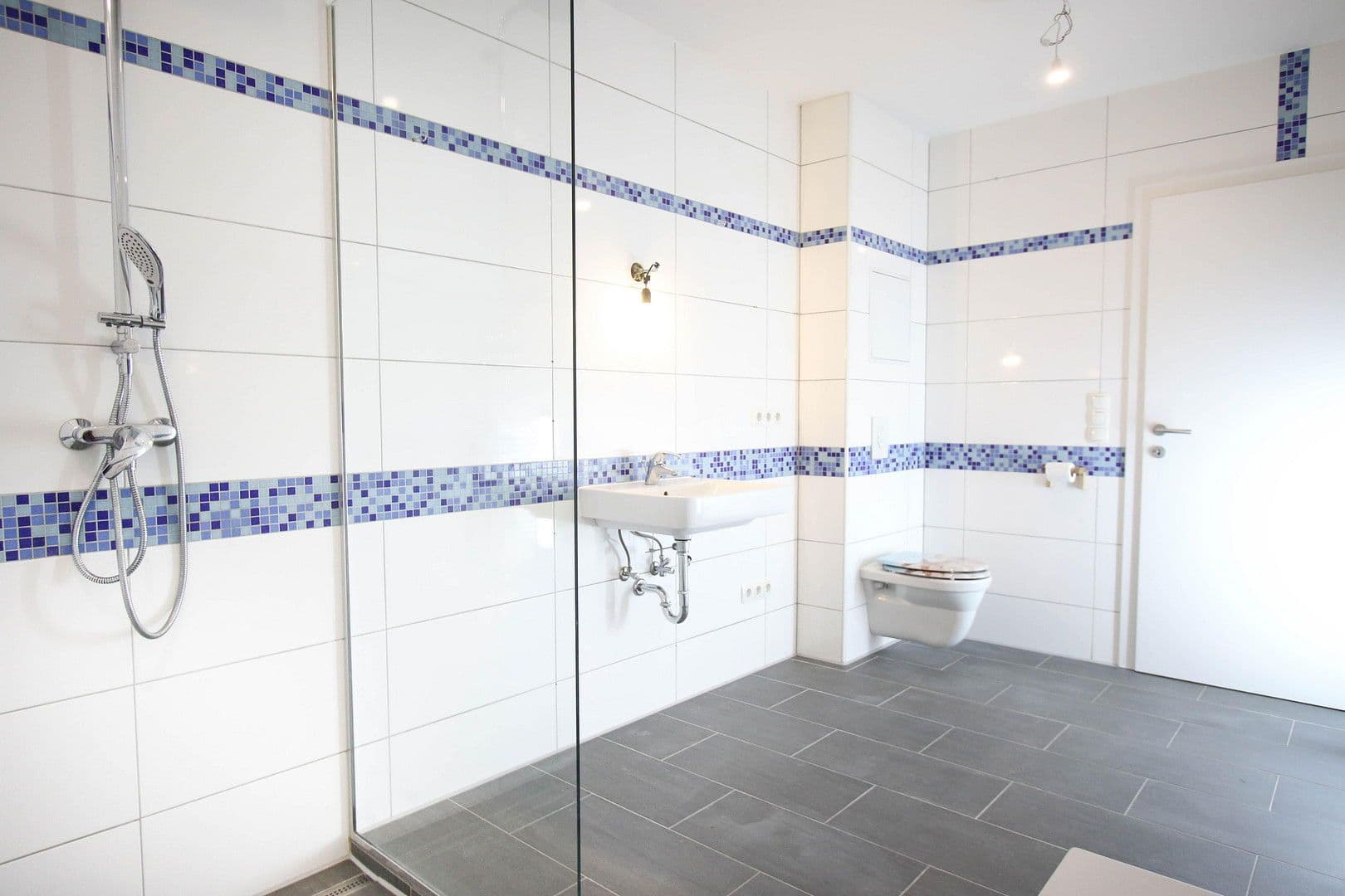 Prenájom bytu 3-izbový 88 m², St.Pölten, Dolné Rakúsko Prenájom bytu 3-izbový 88 m², St.Pölten, Dolné Rakúsko