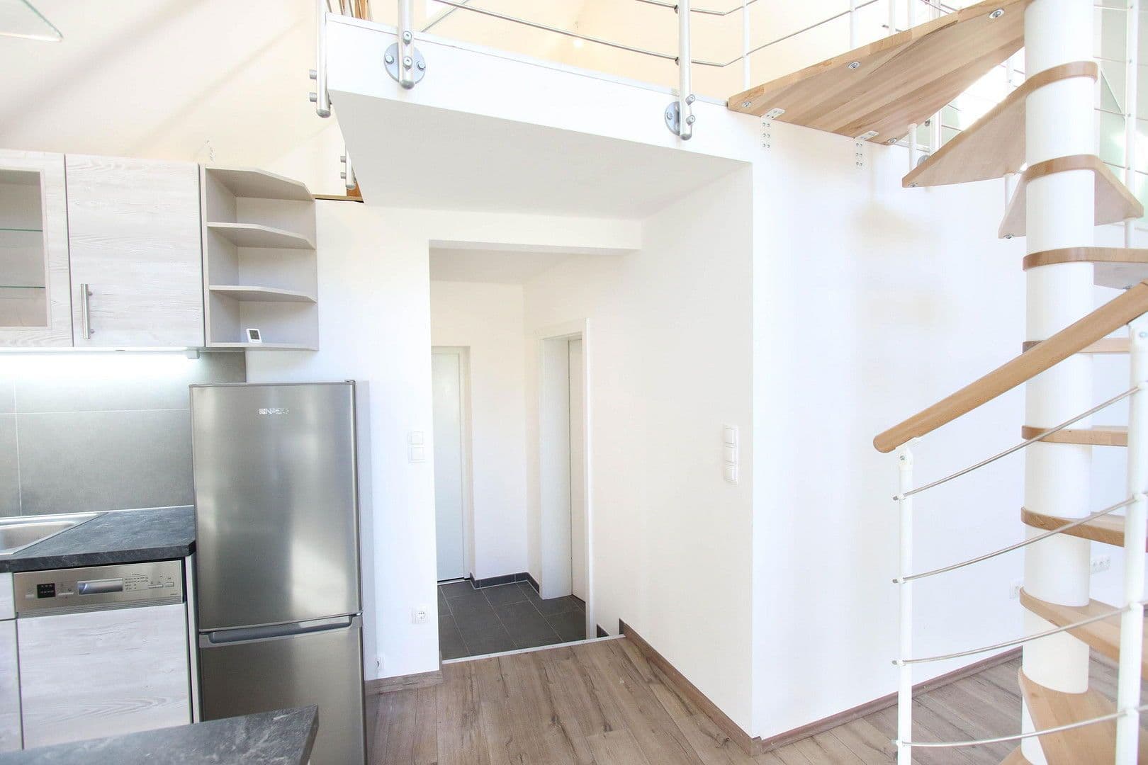 Prenájom domu 88 m², pozemek 200 m², St.Pölten, Dolné Rakúsko Prenájom domu 88 m², pozemek 200 m², St.Pölten, Dolné Rakúsko