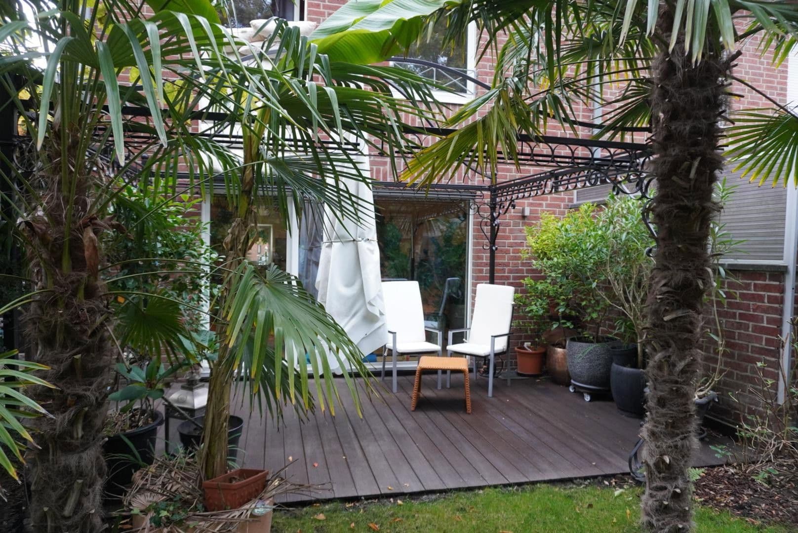 Predaj domu 147 m², pozemek 303 m², Gladbacher Straße 280, Neuss, Severné Porýnie - Westfálsko Predaj domu 147 m², pozemek 303 m², Gladbacher Straße 280, Neuss, Severné Porýnie - Westfálsko