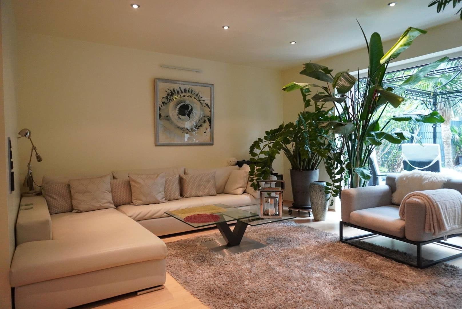 Predaj domu 147 m², pozemek 303 m², Gladbacher Straße 280, Neuss, Severné Porýnie - Westfálsko Predaj domu 147 m², pozemek 303 m², Gladbacher Straße 280, Neuss, Severné Porýnie - Westfálsko