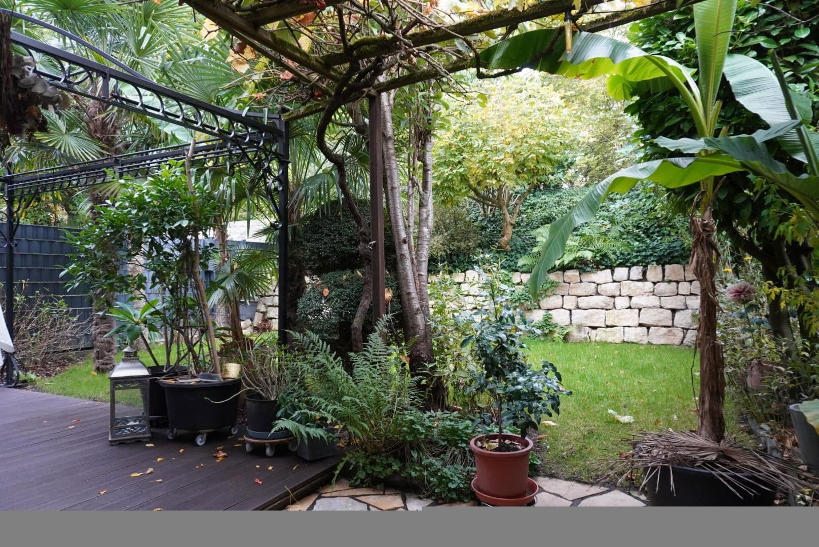 Predaj domu 147 m², pozemek 303 m², Gladbacher Straße 280, Neuss, Severné Porýnie - Westfálsko Predaj domu 147 m², pozemek 303 m², Gladbacher Straße 280, Neuss, Severné Porýnie - Westfálsko