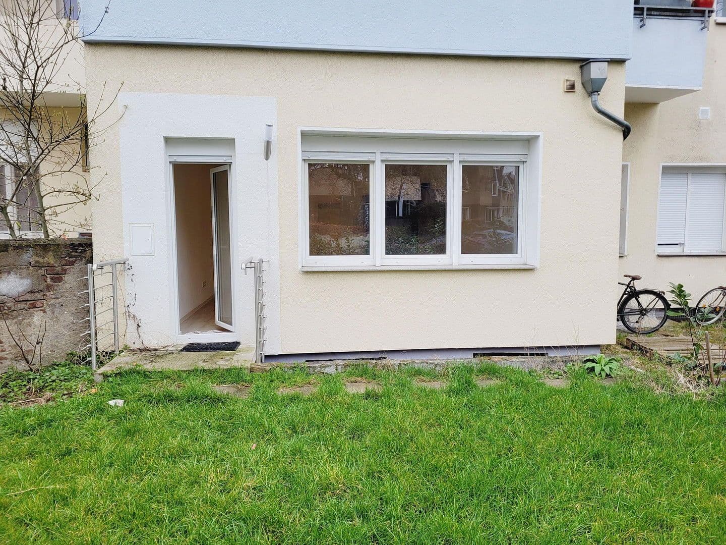 Prenájom bytu 2-izbový 65 m², Händelstr. 4, Duisburg, Severné Porýnie - Westfálsko Prenájom bytu 2-izbový 65 m², Händelstr. 4, Duisburg, Severné Porýnie - Westfálsko