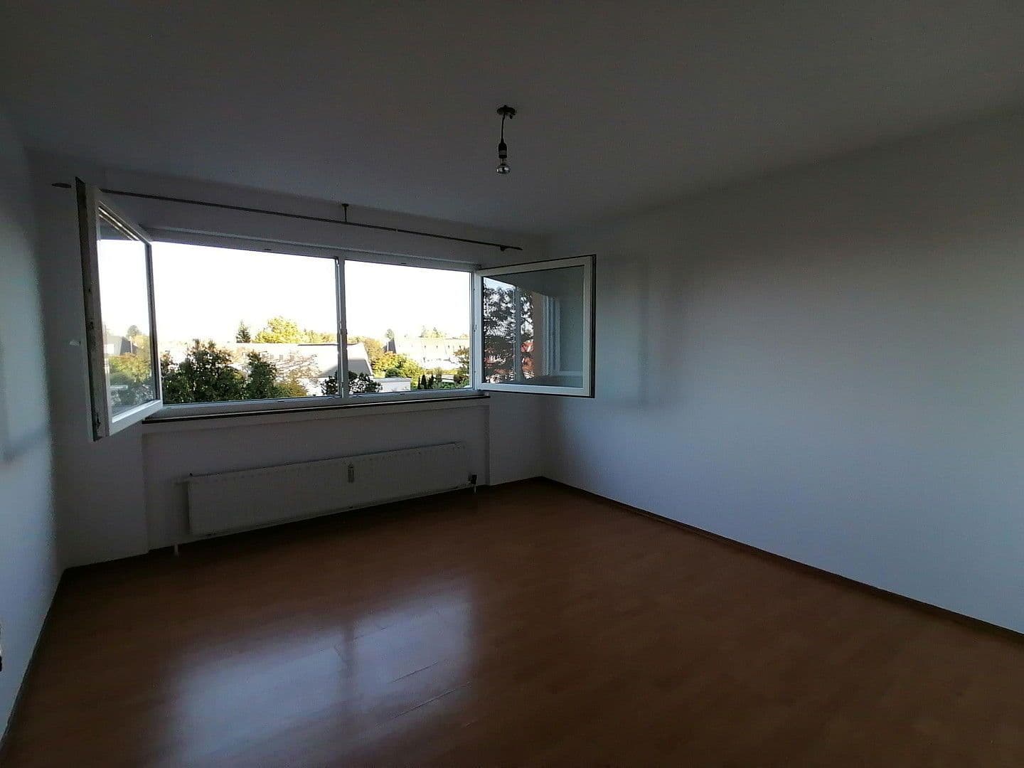 Predaj bytu 3-izbový 70 m², Zorneding, Bavorsko Predaj bytu 3-izbový 70 m², Zorneding, Bavorsko
