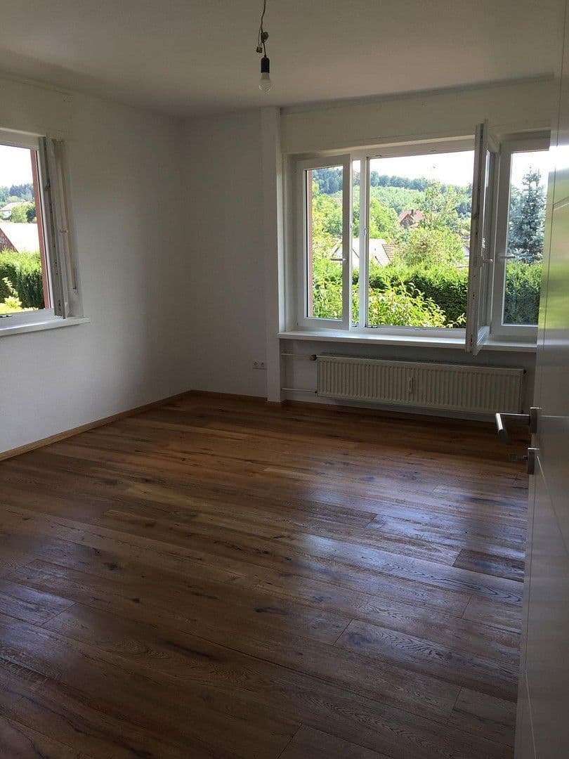 Prenájom bytu 3-izbový 84 m², Ohlsbach, Bádensko-Wurttembersko Prenájom bytu 3-izbový 84 m², Ohlsbach, Bádensko-Wurttembersko