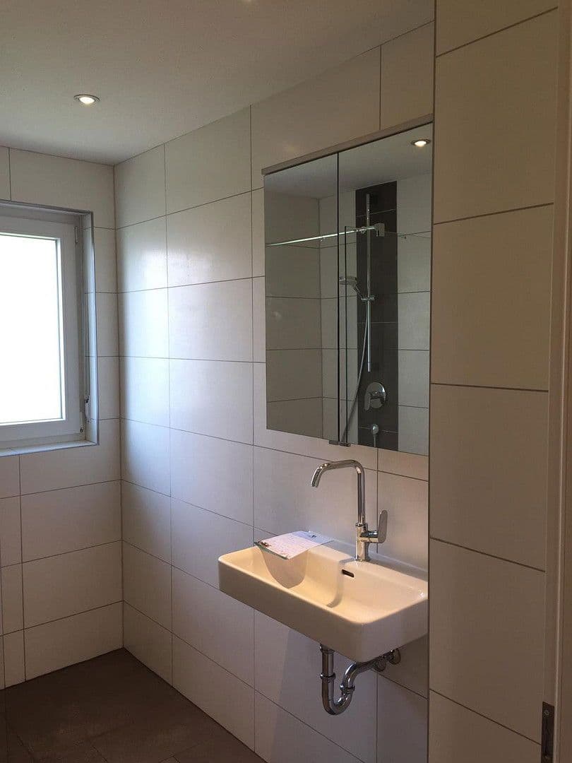 Prenájom bytu 3-izbový 84 m², Ohlsbach, Bádensko-Wurttembersko Prenájom bytu 3-izbový 84 m², Ohlsbach, Bádensko-Wurttembersko