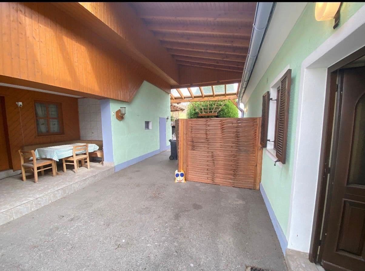 Predaj domu 190 m², pozemek 970 m², Fehring, Štajersko Predaj domu 190 m², pozemek 970 m², Fehring, Štajersko