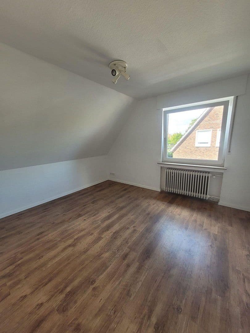 Predaj domu 120 m², pozemek 1.020 m², Gehrde, Dolné Sasko Predaj domu 120 m², pozemek 1.020 m², Gehrde, Dolné Sasko