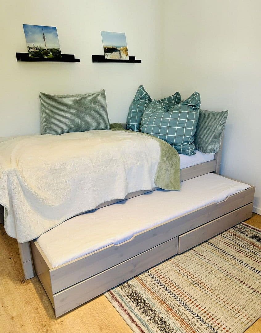 Prenájom bytu 3-izbový 86 m², Gröbenzell, Bavorsko Prenájom bytu 3-izbový 86 m², Gröbenzell, Bavorsko