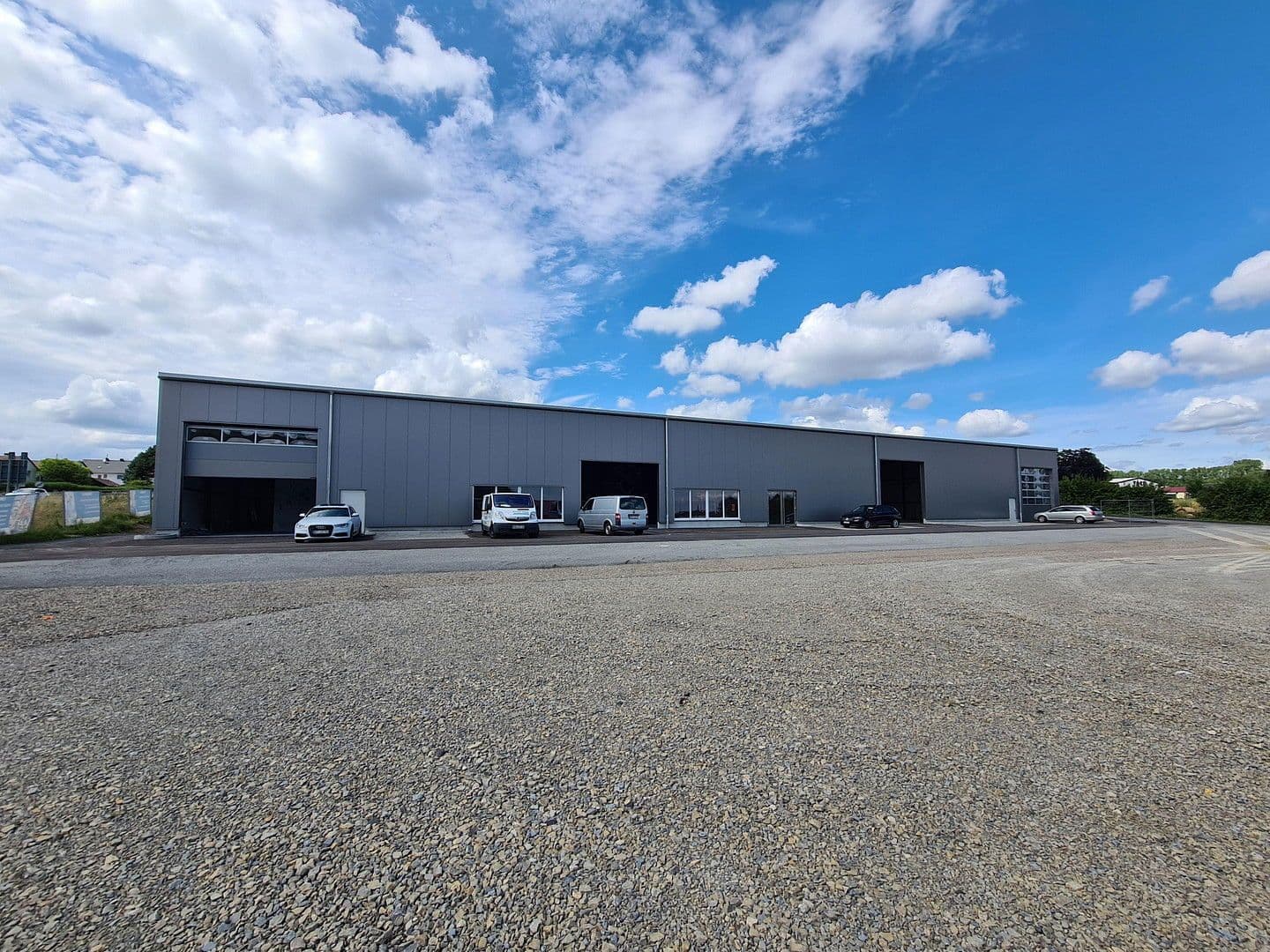 Prenájom nebytového priestoru 1.787 m², Im Rötchen 4, Friedewald, Hesensko Prenájom nebytového priestoru 1.787 m², Im Rötchen 4, Friedewald, Hesensko