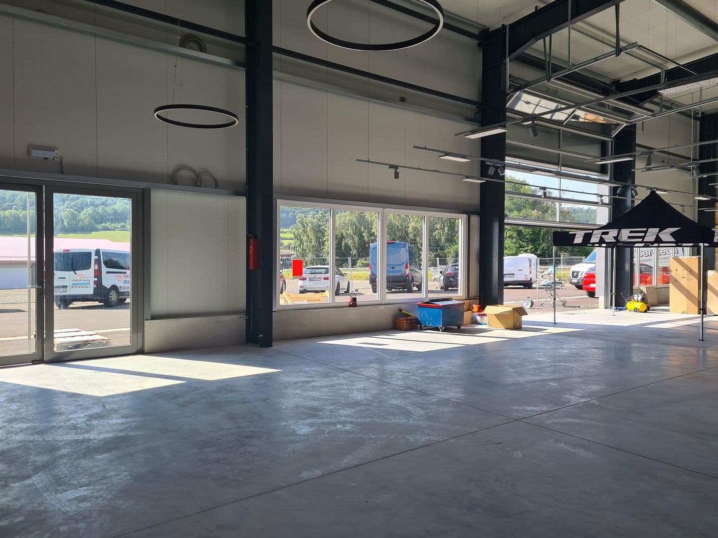 Prenájom nebytového priestoru 1.787 m², Im Rötchen 4, Friedewald, Hesensko Prenájom nebytového priestoru 1.787 m², Im Rötchen 4, Friedewald, Hesensko