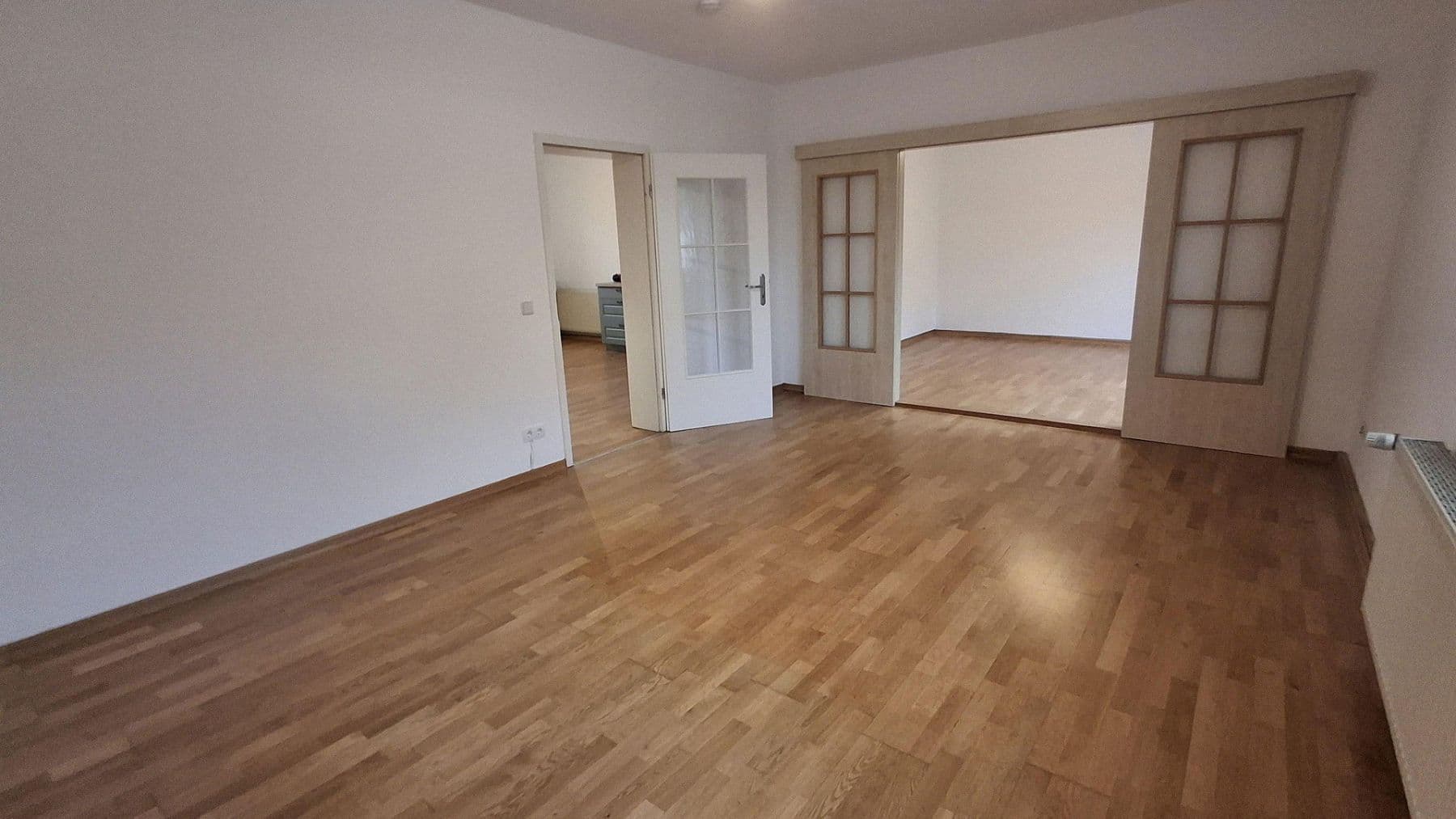 Predaj bytu 3-izbový 82 m², Berlin, Berlín Predaj bytu 3-izbový 82 m², Berlin, Berlín