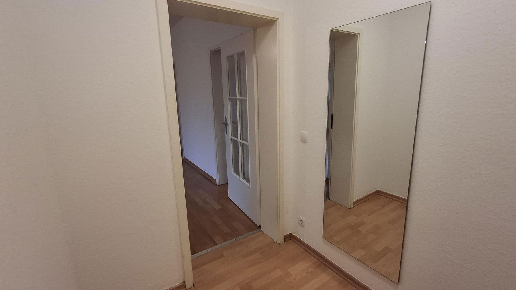 Predaj bytu 3-izbový 82 m², Berlin, Berlín Predaj bytu 3-izbový 82 m², Berlin, Berlín