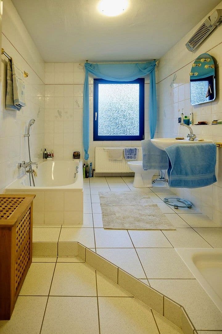 Predaj domu 117 m², pozemek 334 m², Neuwied, Porýnie-Falcko Predaj domu 117 m², pozemek 334 m², Neuwied, Porýnie-Falcko