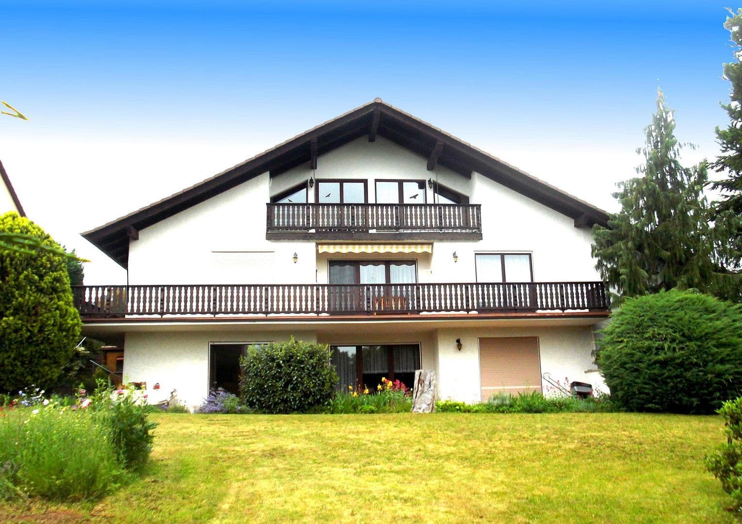 Prenájom bytu 4-izbový 124 m², Weinbergring 30, Langenselbold, Hesensko Prenájom bytu 4-izbový 124 m², Weinbergring 30, Langenselbold, Hesensko