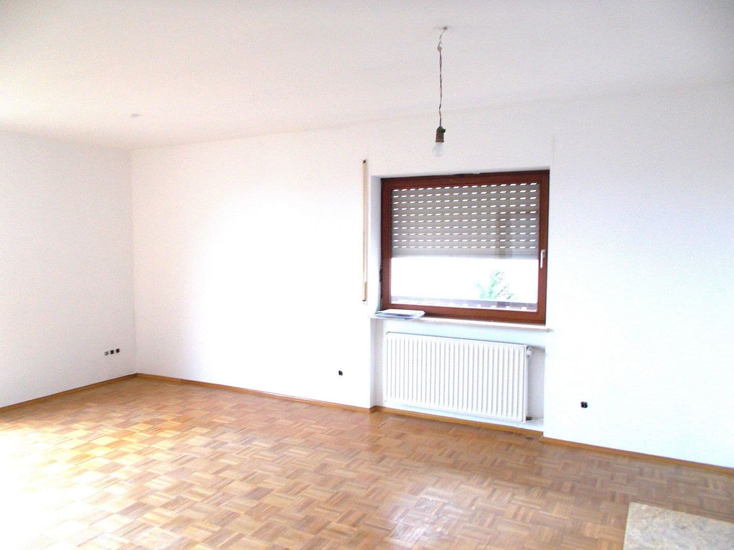 Prenájom bytu 4-izbový 124 m², Weinbergring 30, Langenselbold, Hesensko Prenájom bytu 4-izbový 124 m², Weinbergring 30, Langenselbold, Hesensko