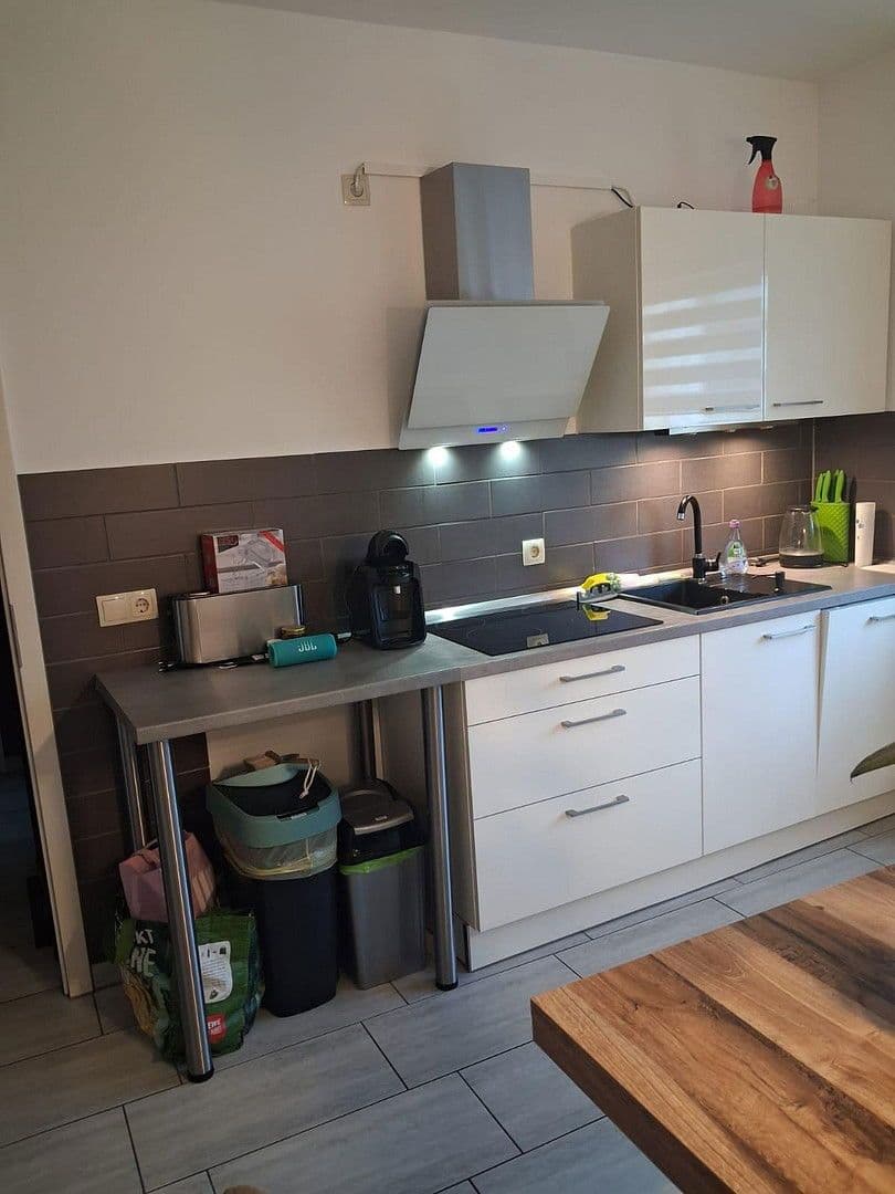 Prenájom bytu 2-izbový 49 m², Robert-Koch-Straße 10, Leverkusen, Severné Porýnie - Westfálsko Prenájom bytu 2-izbový 49 m², Robert-Koch-Straße 10, Leverkusen, Severné Porýnie - Westfálsko