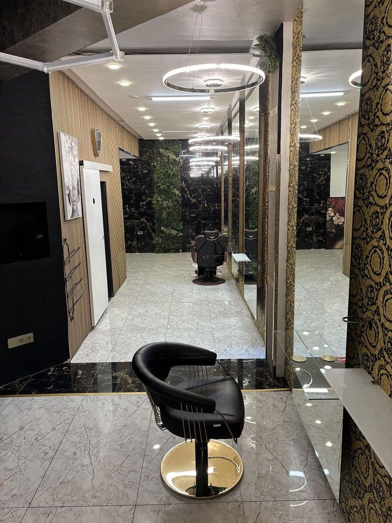 Prenájom nebytového priestoru 115 m², Marienstr. 2, Aldenhoven, Severné Porýnie - Westfálsko Prenájom nebytového priestoru 115 m², Marienstr. 2, Aldenhoven, Severné Porýnie - Westfálsko