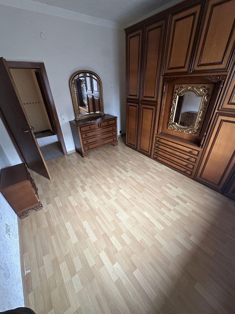 Predaj domu 161 m², pozemek 350 m², Str. des 13. Januar 268, Völklingen, Sársko Predaj domu 161 m², pozemek 350 m², Str. des 13. Januar 268, Völklingen, Sársko