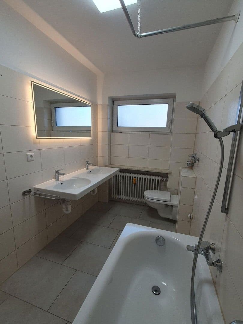 Prenájom bytu 3-izbový 73 m², Friedenstraße 27, Vaterstetten, Bavorsko Prenájom bytu 3-izbový 73 m², Friedenstraße 27, Vaterstetten, Bavorsko