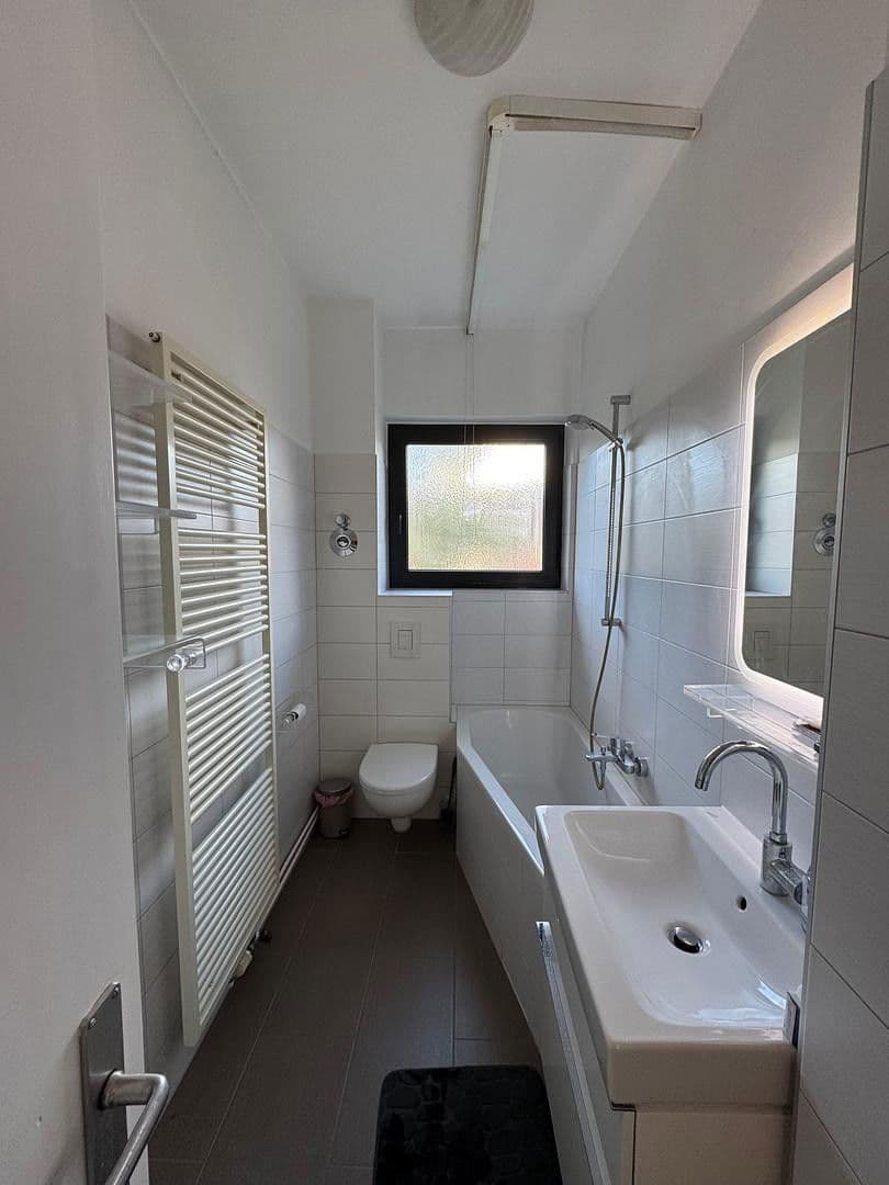 Prenájom bytu 1-izbový 31 m², Berlin, Berlín Prenájom bytu 1-izbový 31 m², Berlin, Berlín