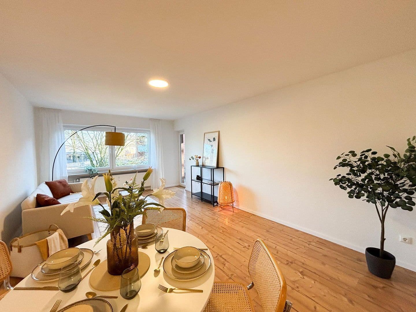 Predaj bytu 3-izbový 81 m², Stade, Dolné Sasko Predaj bytu 3-izbový 81 m², Stade, Dolné Sasko