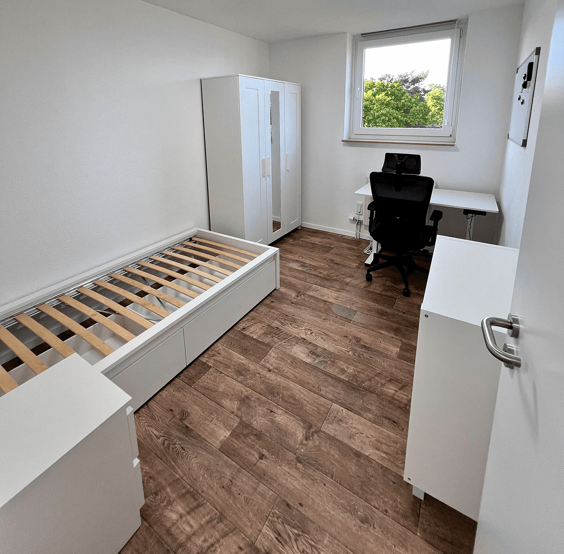 Prenájom bytu 4-izbový 100 m², Am Europakanal 36, Erlangen, Bavorsko Prenájom bytu 4-izbový 100 m², Am Europakanal 36, Erlangen, Bavorsko