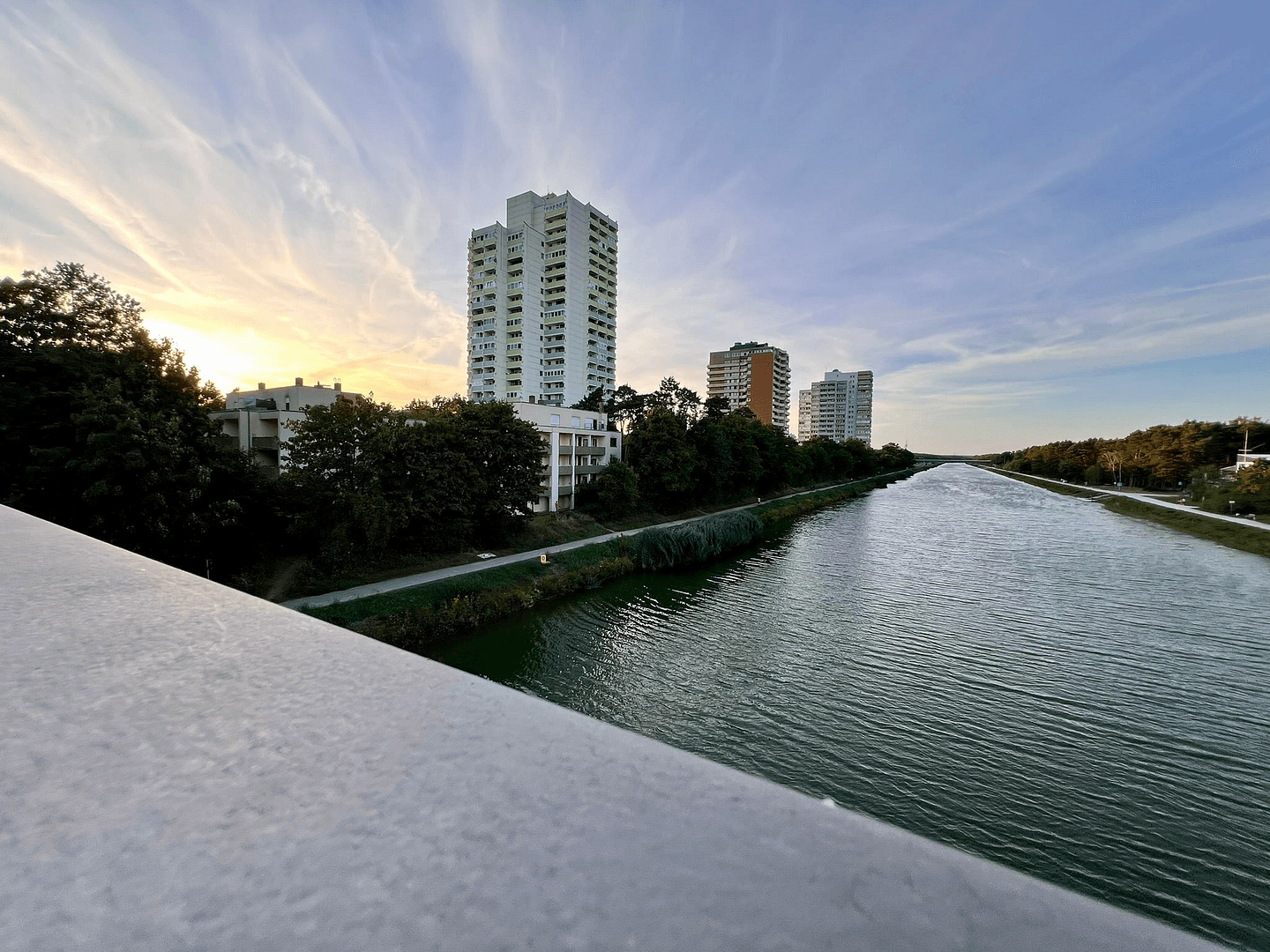 Prenájom bytu 4-izbový 100 m², Am Europakanal 36, Erlangen, Bavorsko Prenájom bytu 4-izbový 100 m², Am Europakanal 36, Erlangen, Bavorsko