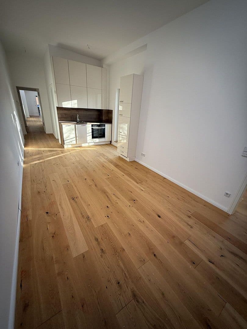 Prenájom bytu 3-izbový 99 m², Blissestraße, Berlin, Berlín Prenájom bytu 3-izbový 99 m², Blissestraße, Berlin, Berlín