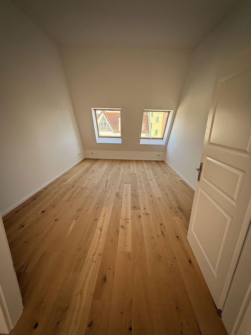 Prenájom bytu 3-izbový 99 m², Blissestraße, Berlin, Berlín Prenájom bytu 3-izbový 99 m², Blissestraße, Berlin, Berlín