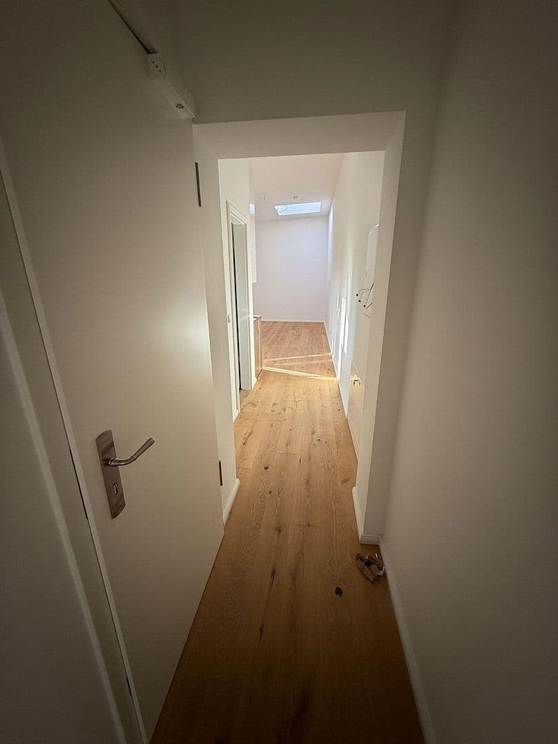 Prenájom bytu 3-izbový 99 m², Blissestraße, Berlin, Berlín Prenájom bytu 3-izbový 99 m², Blissestraße, Berlin, Berlín