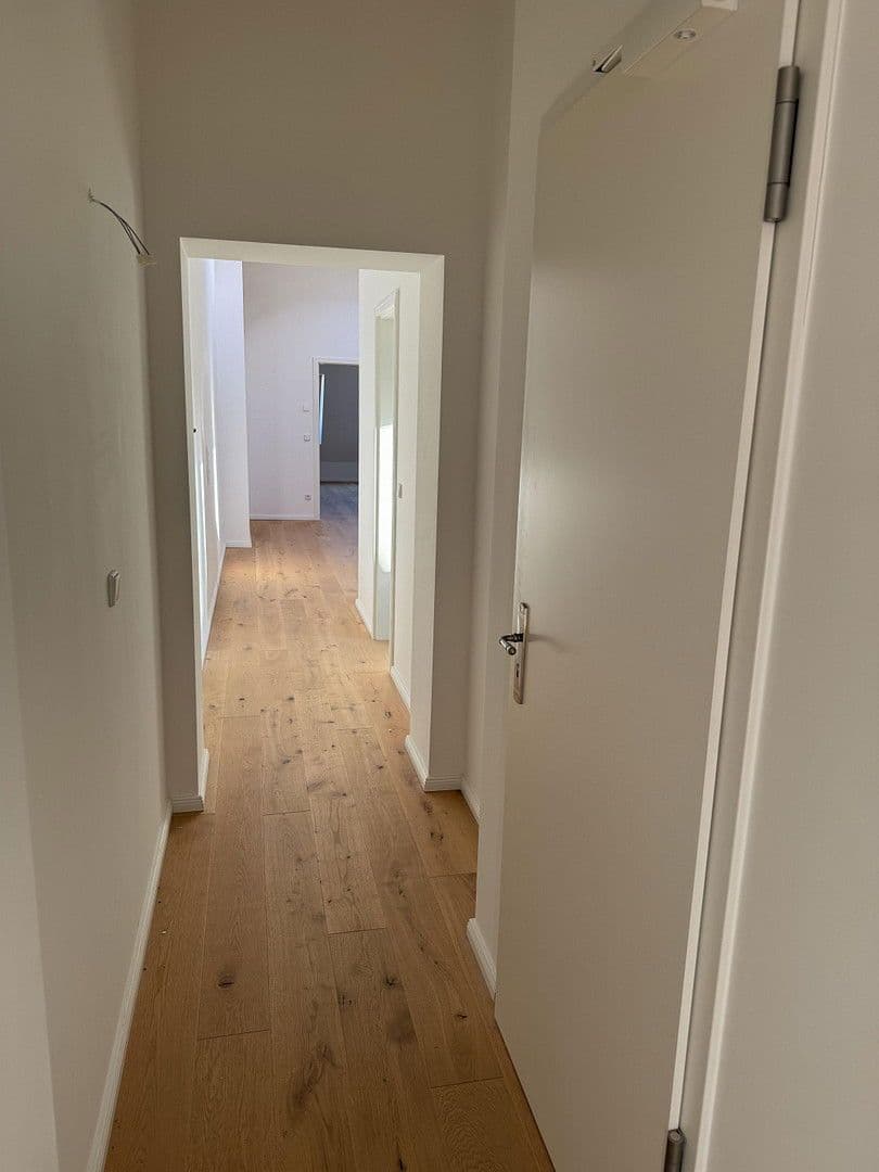 Prenájom bytu 3-izbový 99 m², Blissestraße, Berlin, Berlín Prenájom bytu 3-izbový 99 m², Blissestraße, Berlin, Berlín