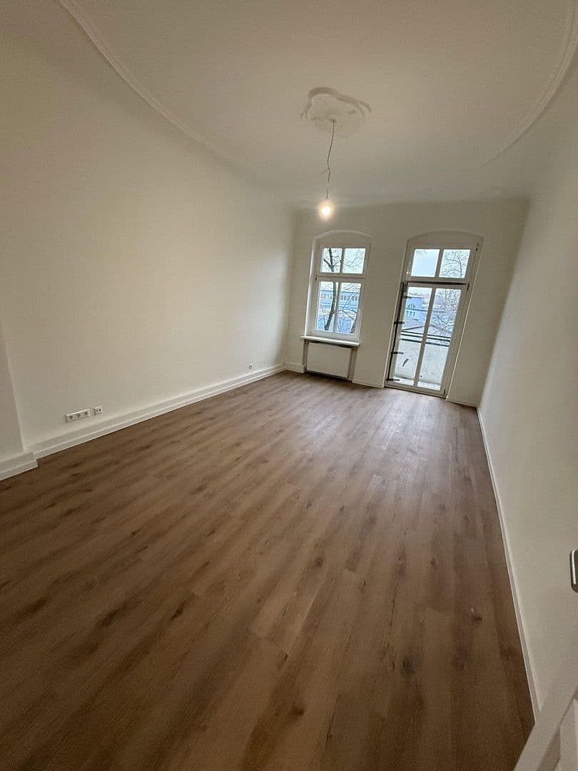 Prenájom bytu 2-izbový 85 m², Provinzstraße, Berlin, Berlín Prenájom bytu 2-izbový 85 m², Provinzstraße, Berlin, Berlín