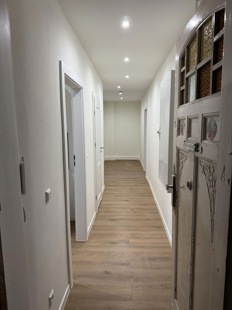 Prenájom bytu 2-izbový 85 m², Provinzstraße, Berlin, Berlín Prenájom bytu 2-izbový 85 m², Provinzstraße, Berlin, Berlín