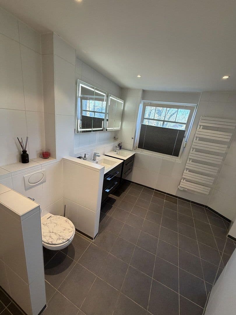 Predaj bytu 3-izbový 117 m², Saseler Chaussee 240, Hamburg, Hamburg Predaj bytu 3-izbový 117 m², Saseler Chaussee 240, Hamburg, Hamburg