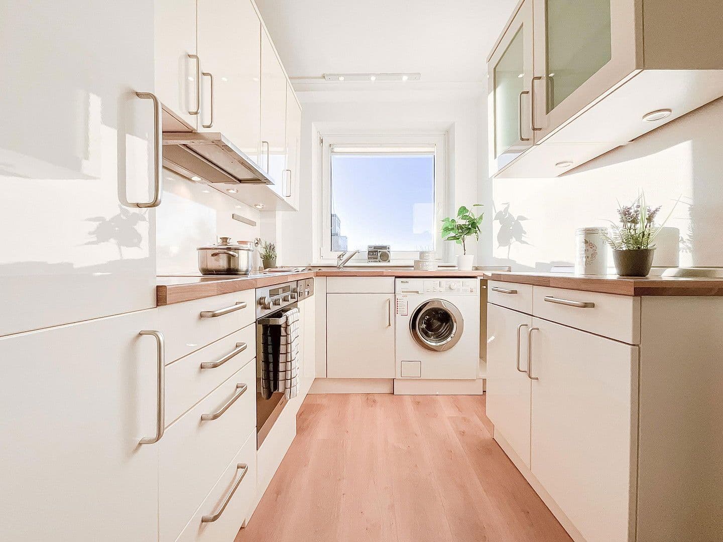 Predaj bytu 3-izbový 70 m², Norderstedt, Šlezvicko-Holštajnsko Predaj bytu 3-izbový 70 m², Norderstedt, Šlezvicko-Holštajnsko