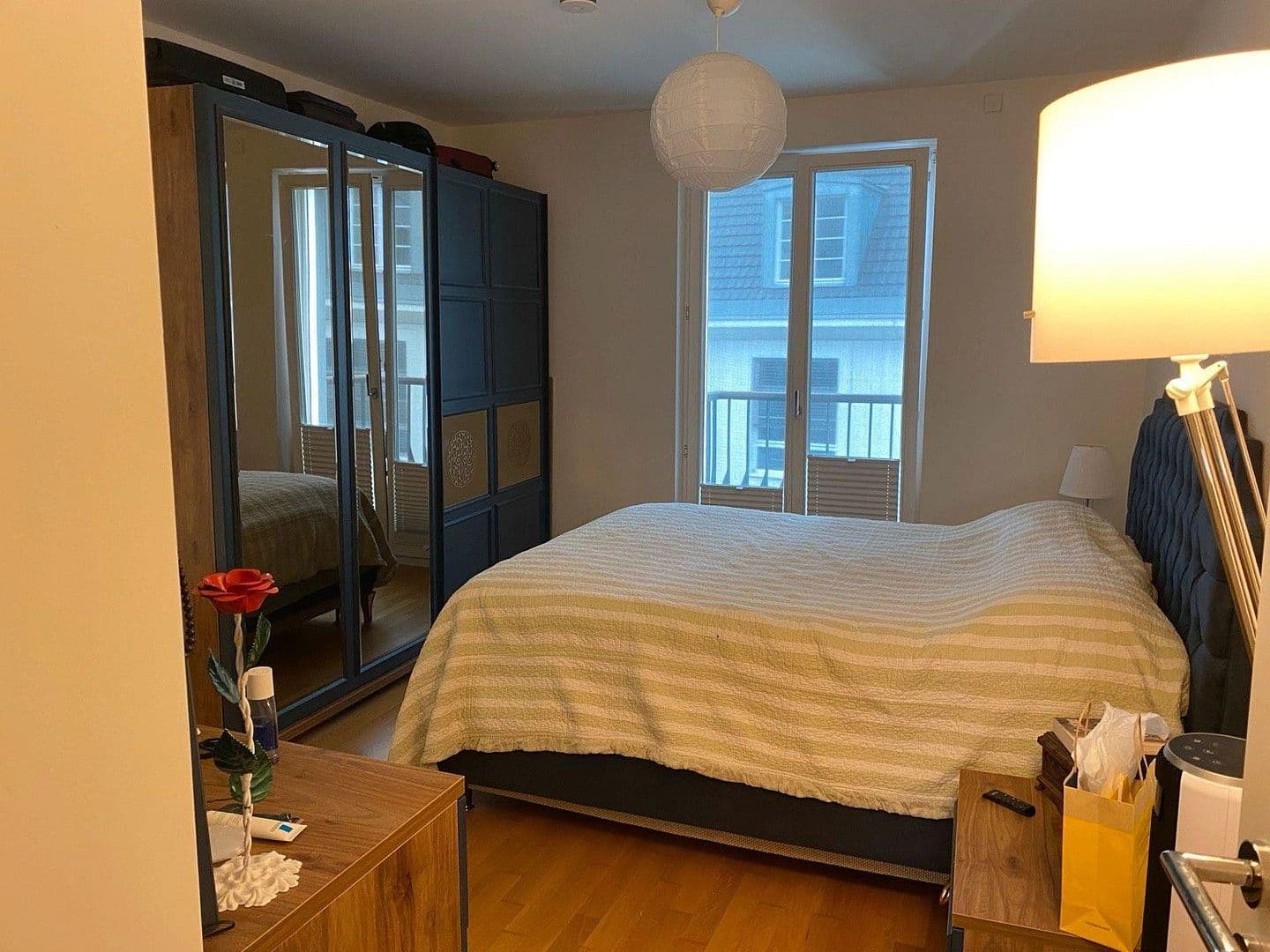 Prenájom bytu 3-izbový 100 m², Düsseldorf, Severné Porýnie - Westfálsko Prenájom bytu 3-izbový 100 m², Düsseldorf, Severné Porýnie - Westfálsko