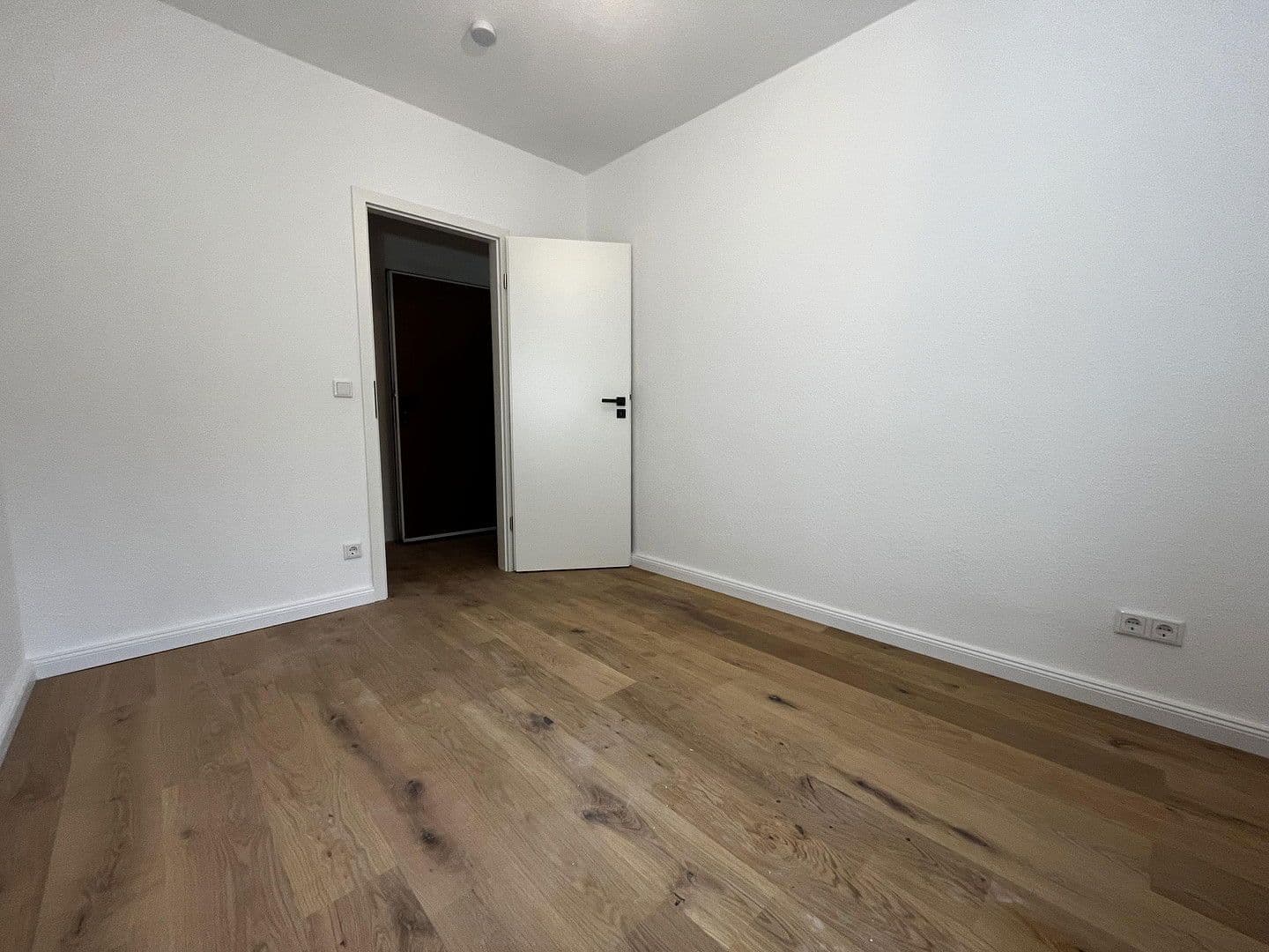 Predaj bytu 4-izbový 82 m², Graubündener Straße 61, Bremen, Brémy Predaj bytu 4-izbový 82 m², Graubündener Straße 61, Bremen, Brémy